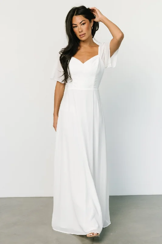 Sierra Sweetheart Maxi Dress | White Fashionable Off-Shoulder Maxi Dress